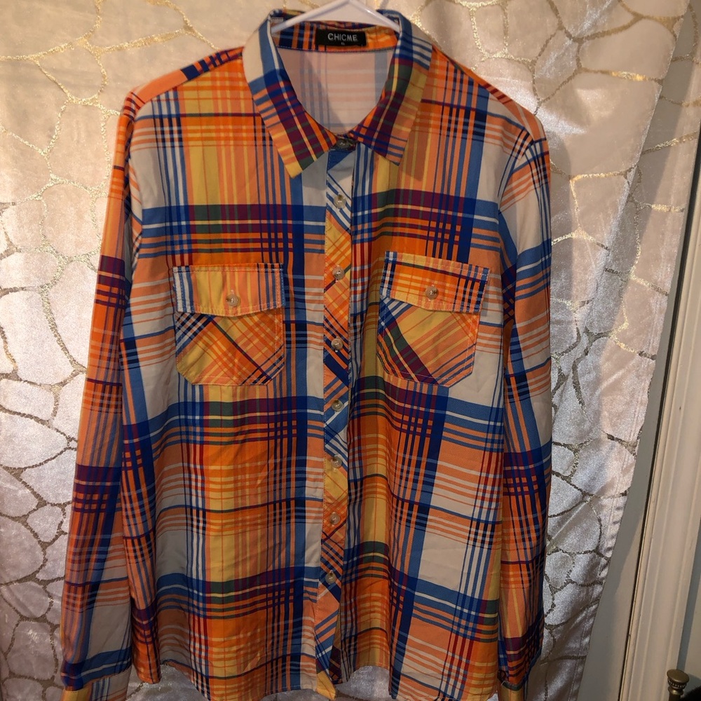 Chic Men's Vibrant Plaid Button Down Shirt